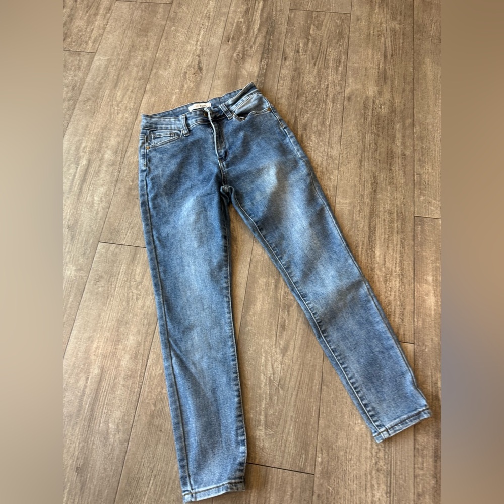Stylish Blue Skinny Jeans for Women - Picture 3 of 10